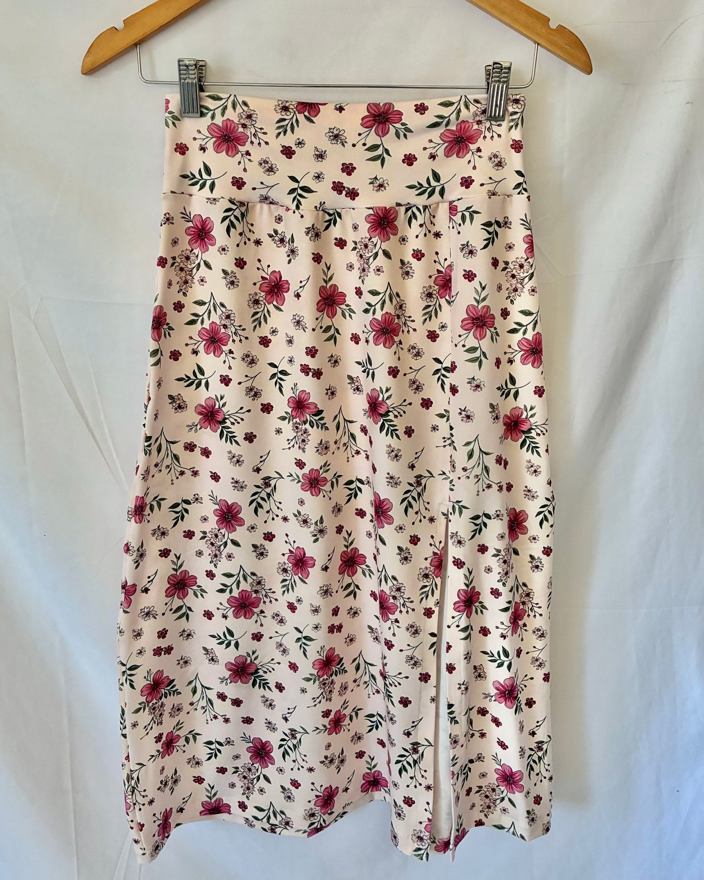 FALDA FLOREADA BEIGE