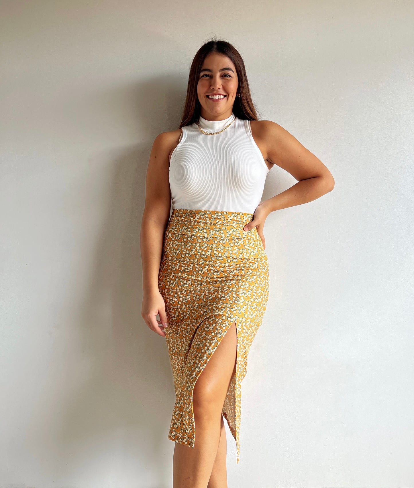 FALDA FLOREADA AMARILLA